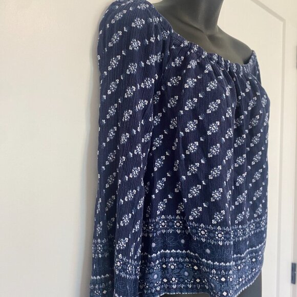 Aeropostale Blue Printed Off the Shoulder Crop Top For Summer Size Medium - Picture 2 of 6
